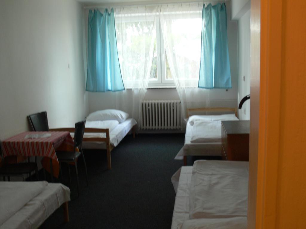 Lazza Motel Brno Exterior foto